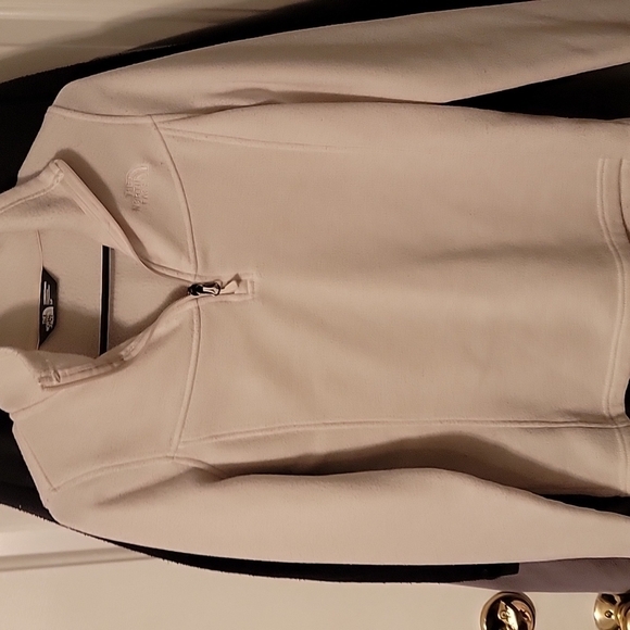 The North Face Womens Fleece 1/4 Zip Pullover - Picture 1 of 7